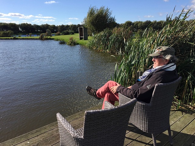 通过海外实 通过海外实